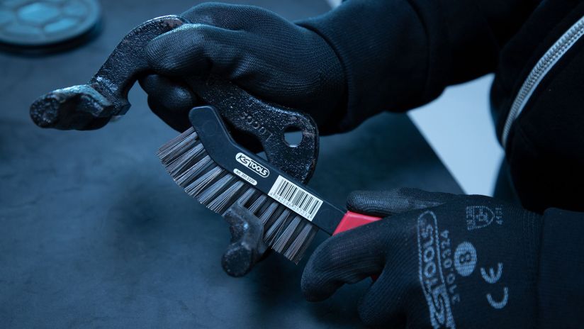 L'entretien des étriers de frein dans un atelier automobile